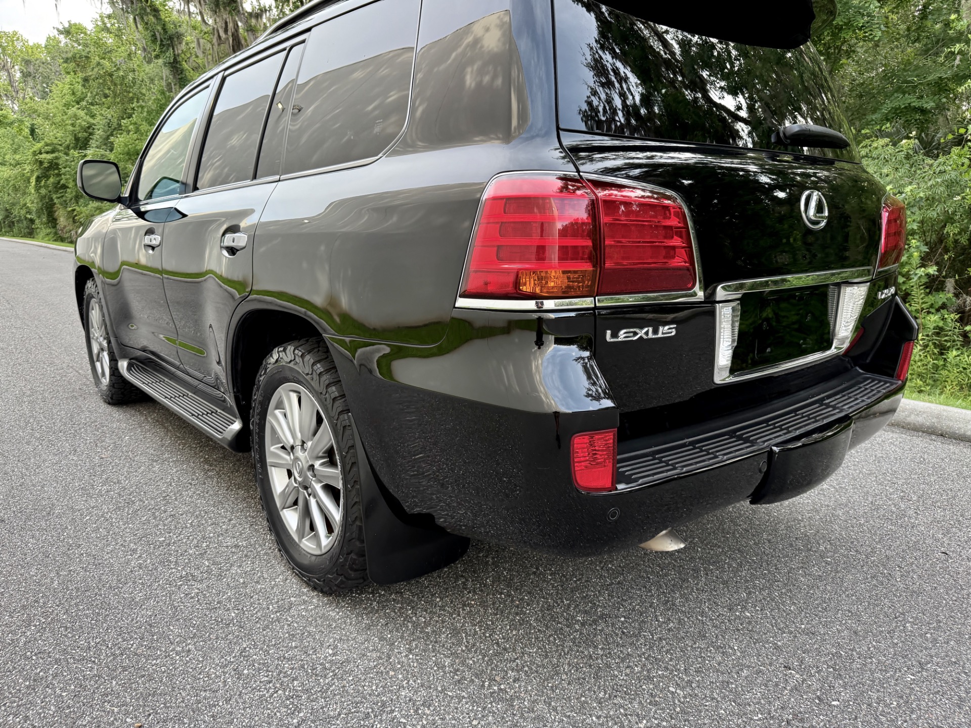 Used-2010-Lexus-LX-570-SUPER-CLEAN-SOUTHERN-1748545528 (1)