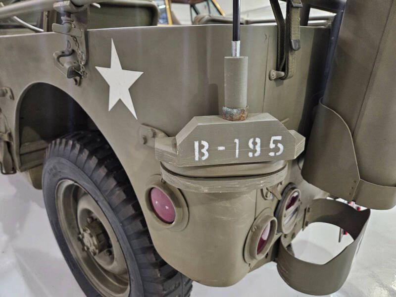 1943-ford-gpw-ww2-military-jeep (22)