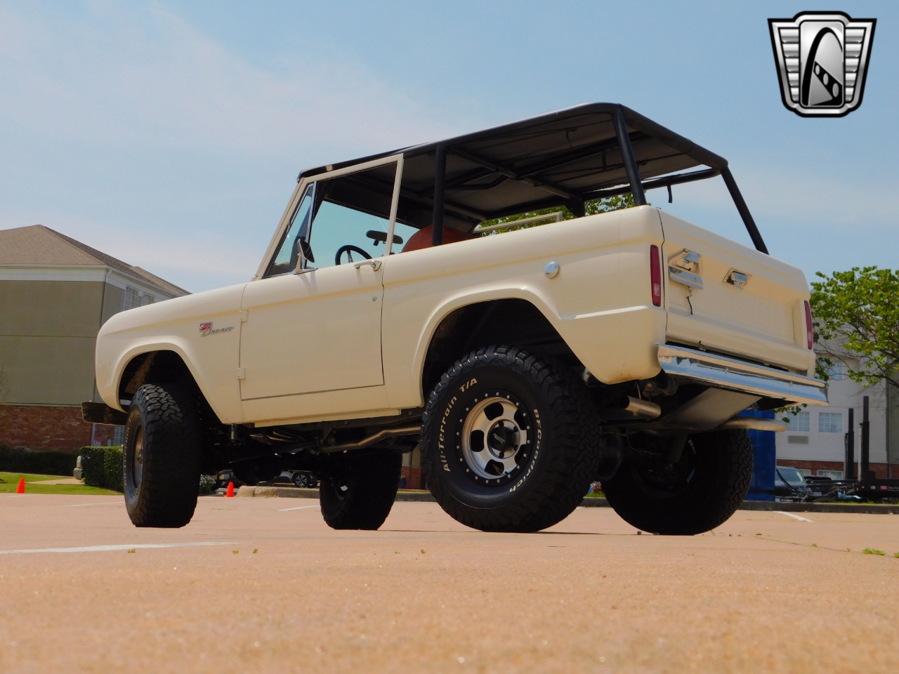 1977-ford-bronco-for-sale-09