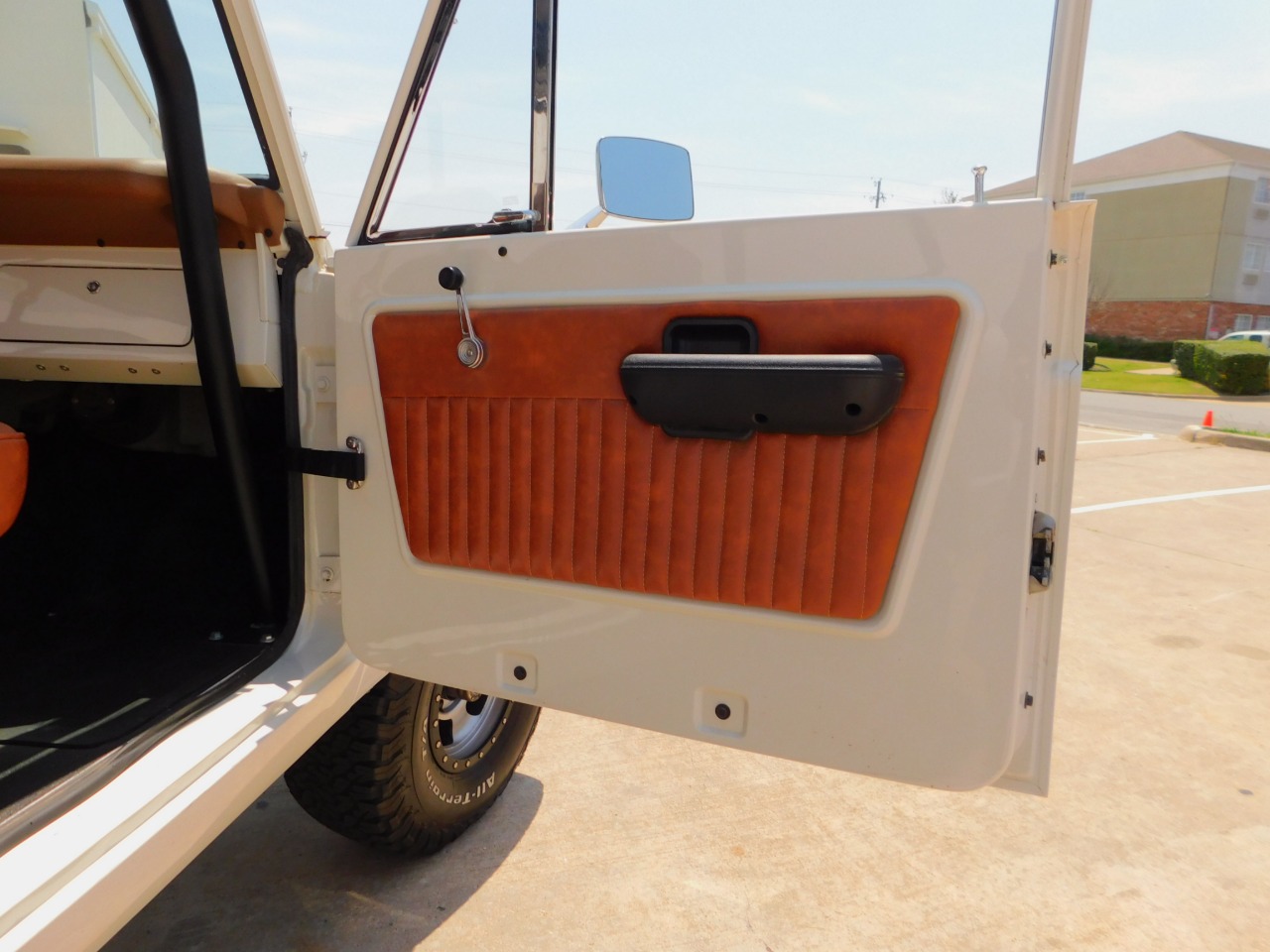 1977-ford-bronco-for-sale-47