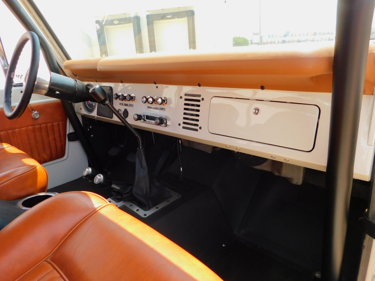 1977-ford-bronco-for-sale-48