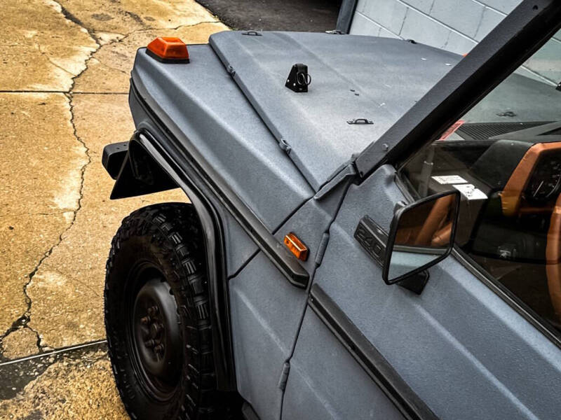 1984-mercedes-benz-240gd (19)