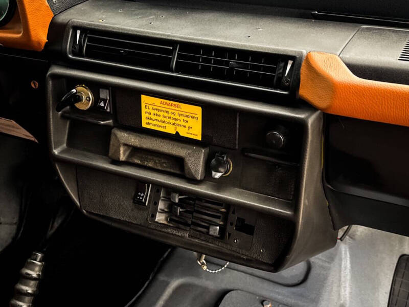 1984-mercedes-benz-240gd (36)