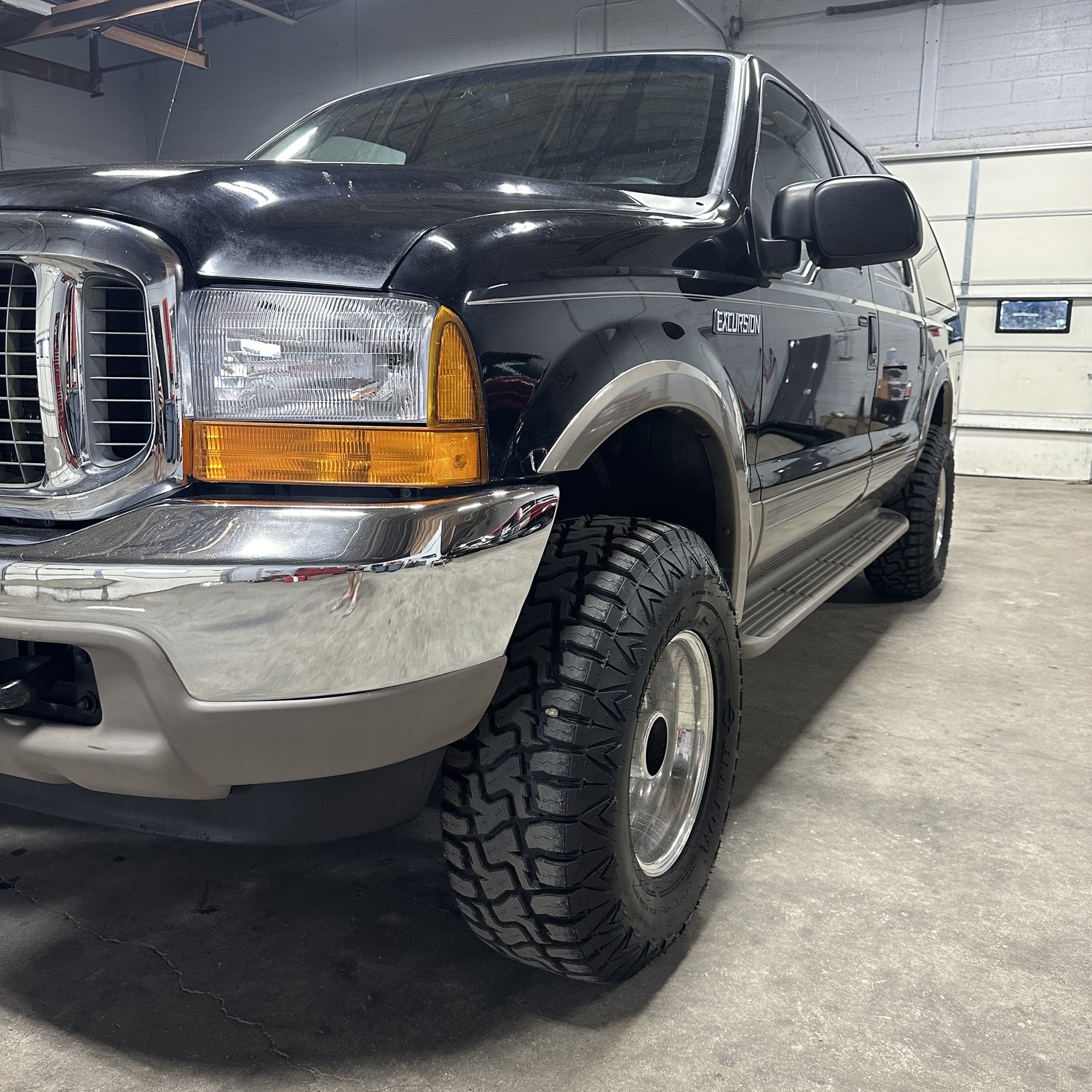 2000-ford-excursion-limited-for-sale-05
