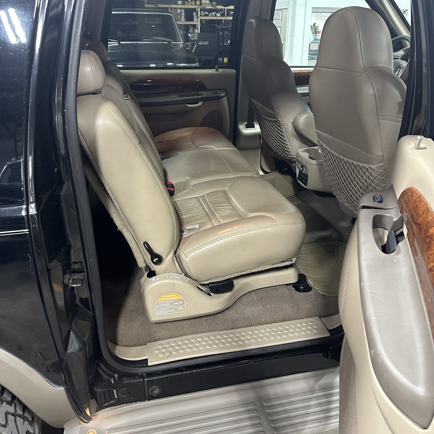 2000-ford-excursion-limited-for-sale-30