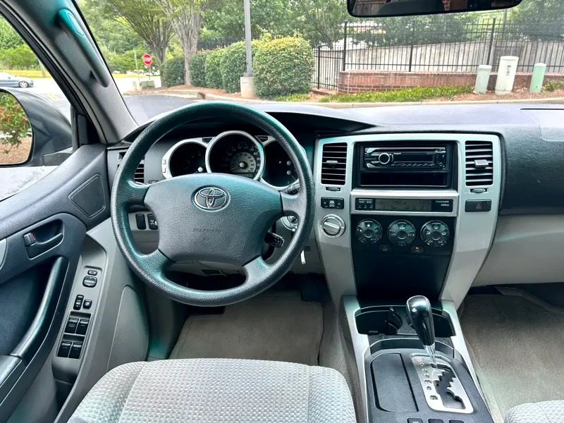 2005-toyota-4runner-sr5-v6 (25)