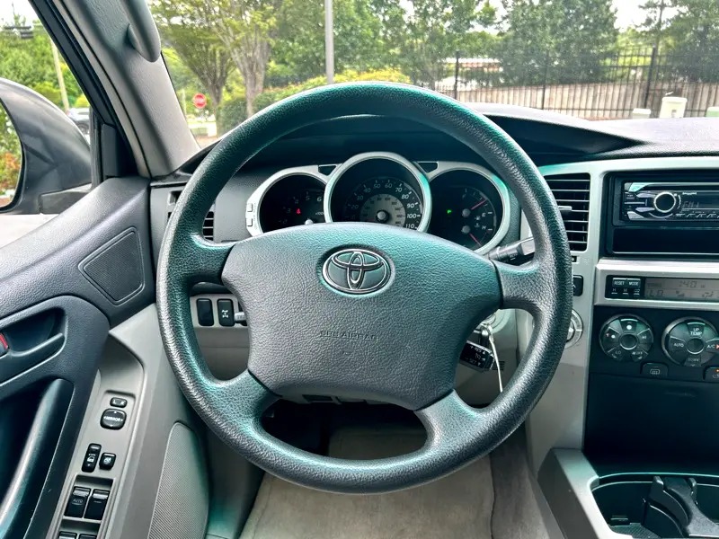 2005-toyota-4runner-sr5-v6 (35)