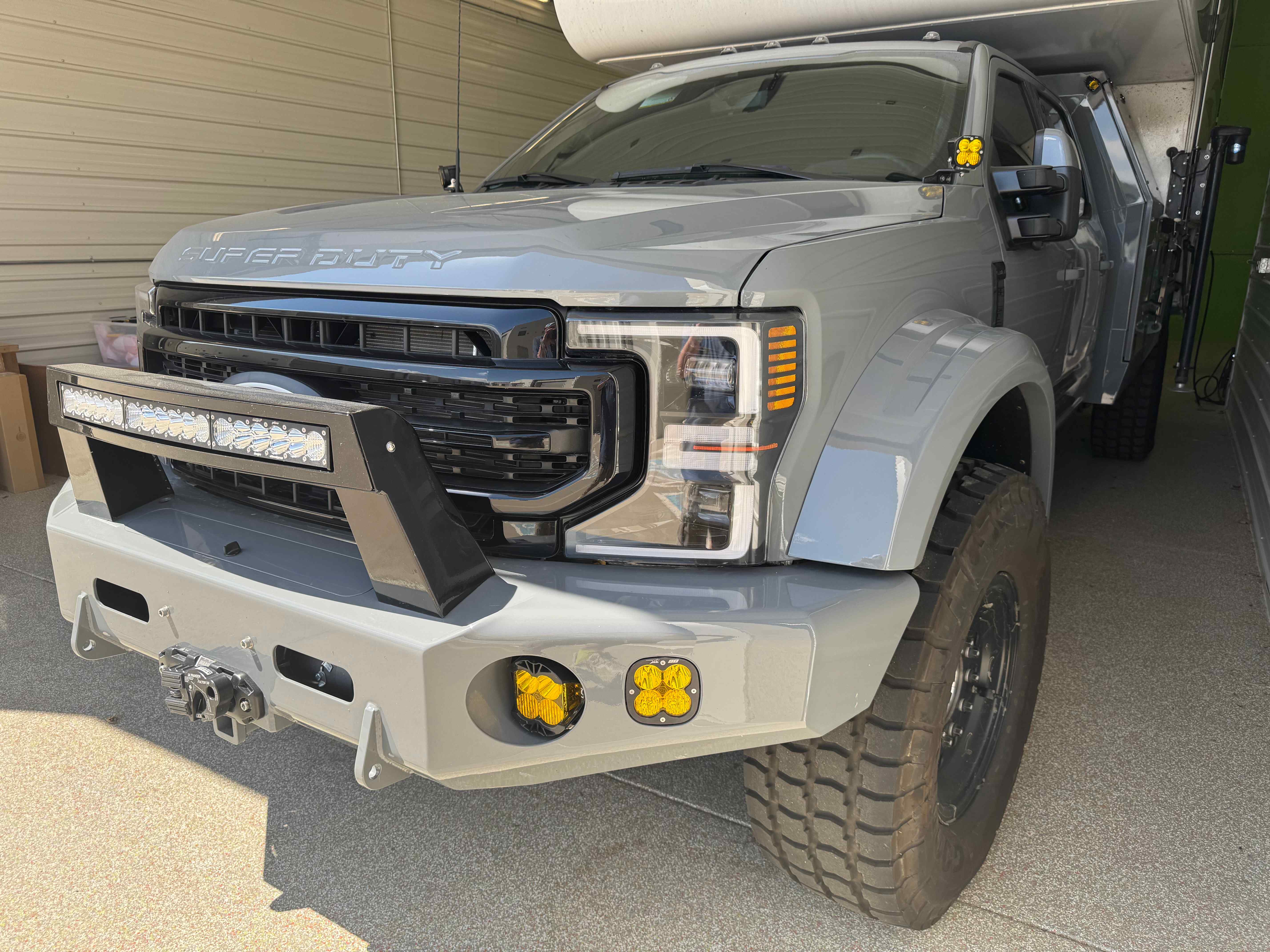 2022 Ford F550 Lariat Elevation Off Grid-11