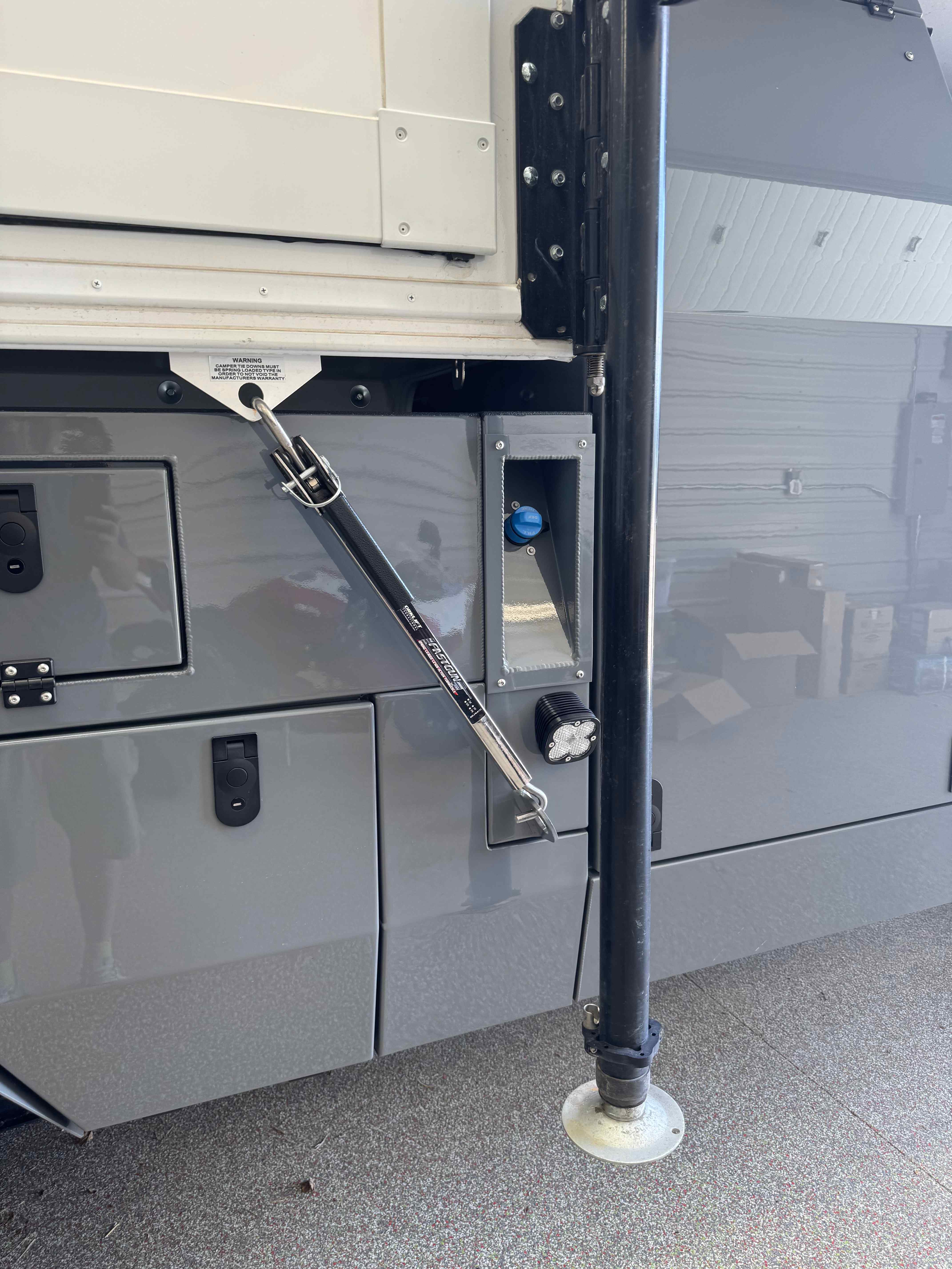 2022 Ford F550 Lariat Elevation Off Grid-13
