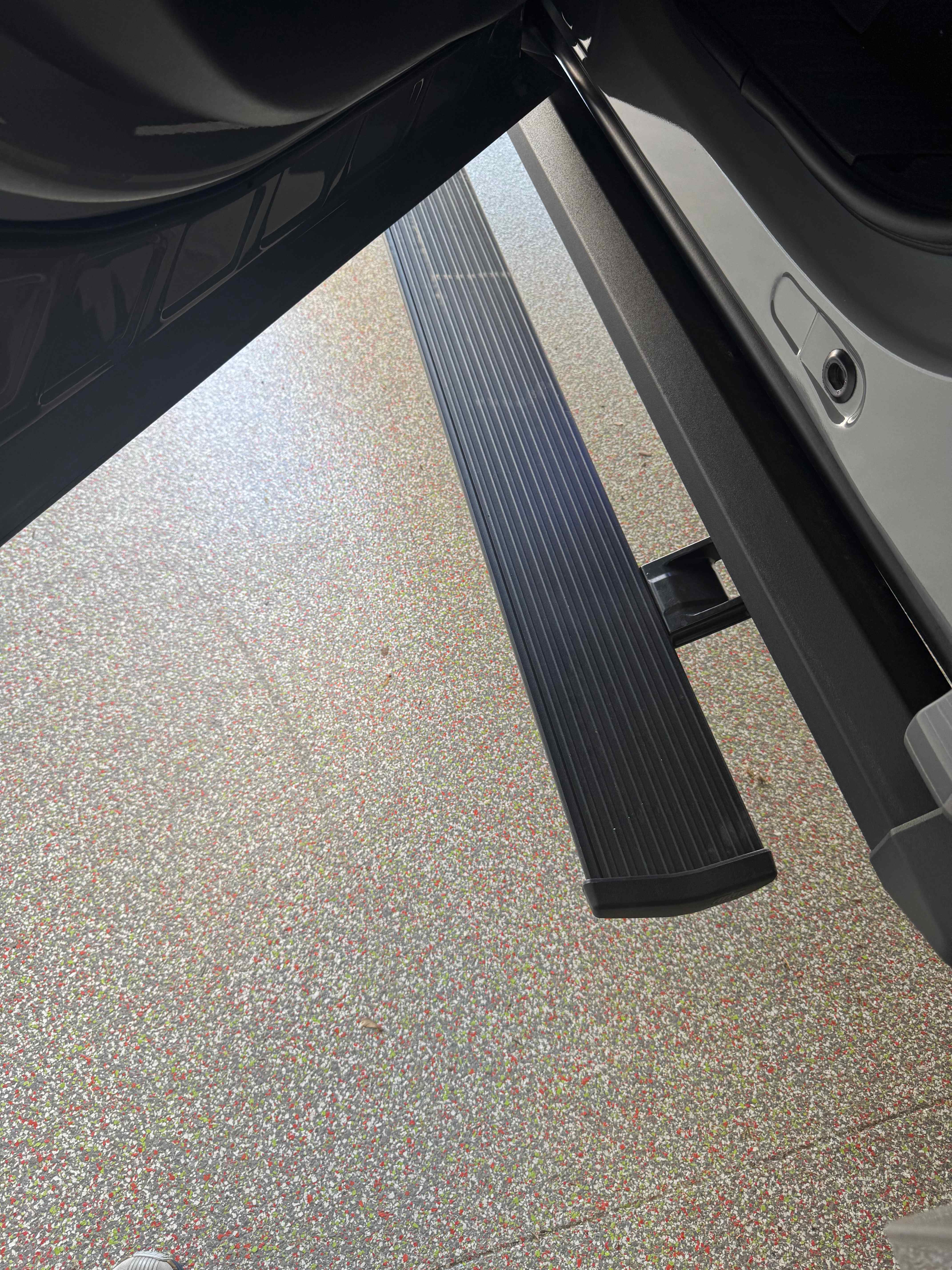 2022 Ford F550 Lariat Elevation Off Grid-17