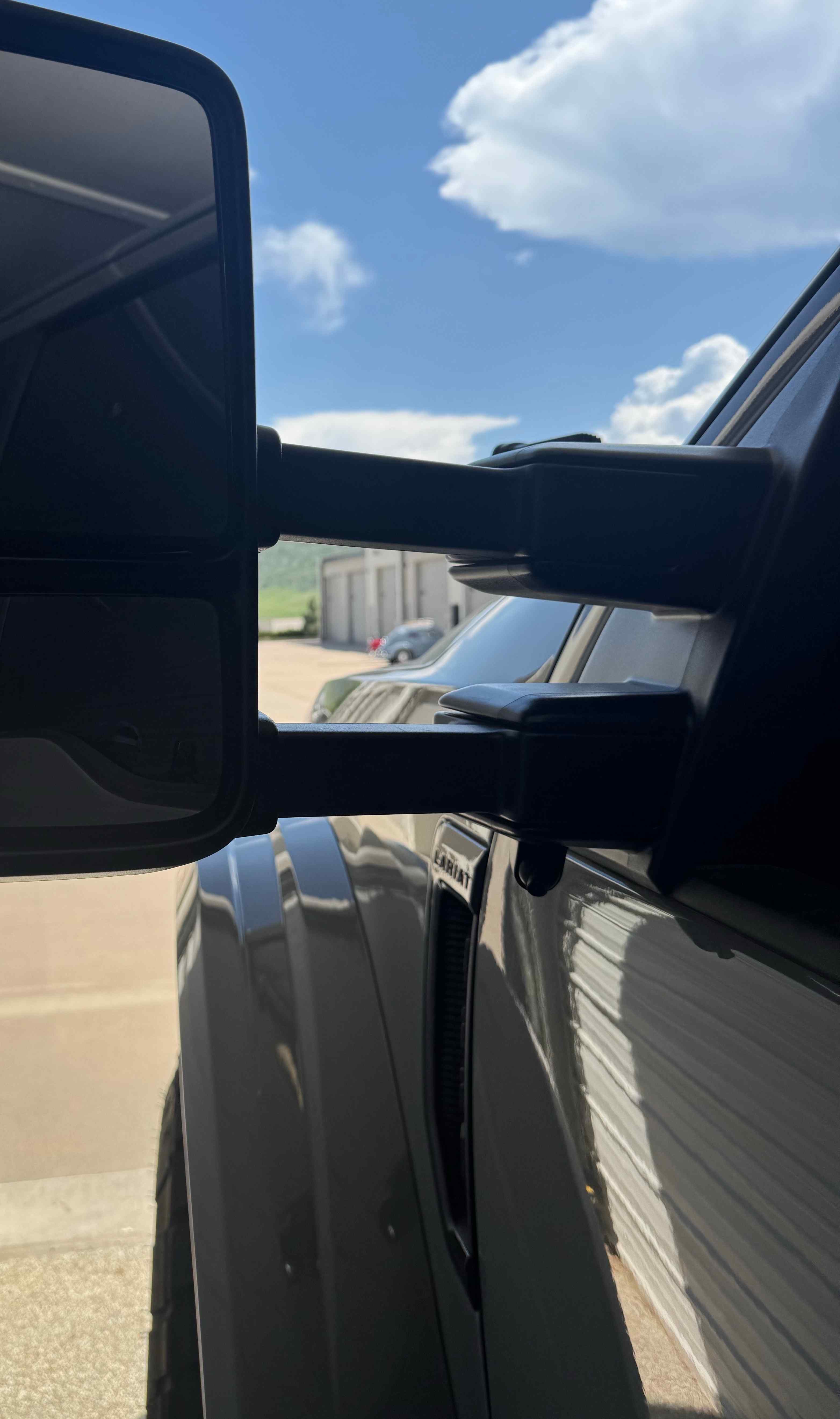 2022 Ford F550 Lariat Elevation Off Grid-19