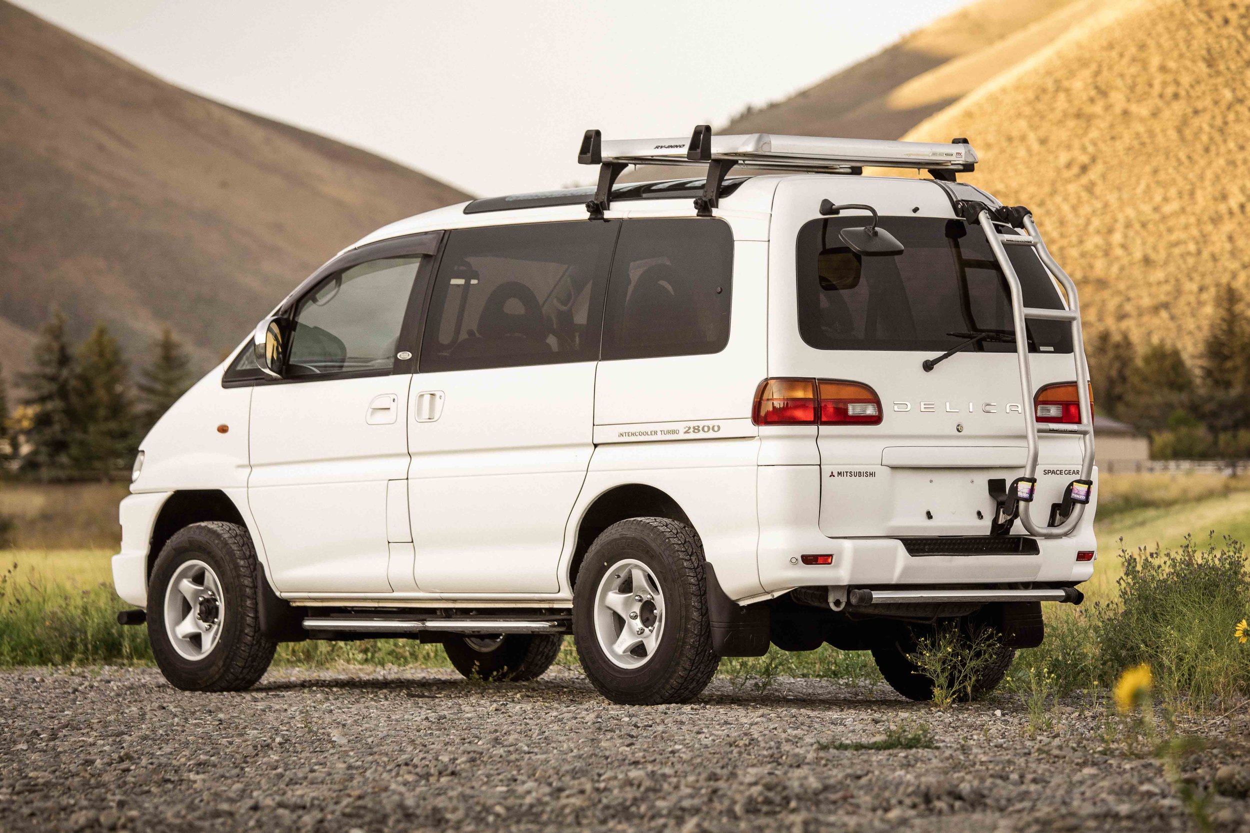 frozone-delica-for-sale-04