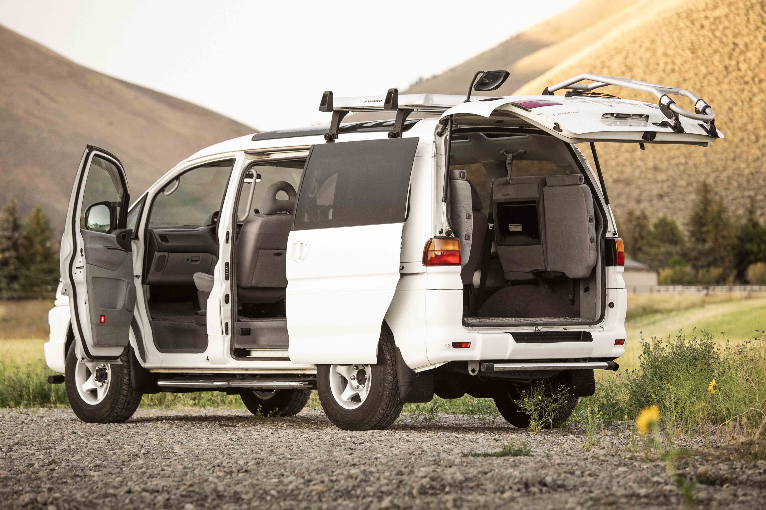 frozone-delica-for-sale-05