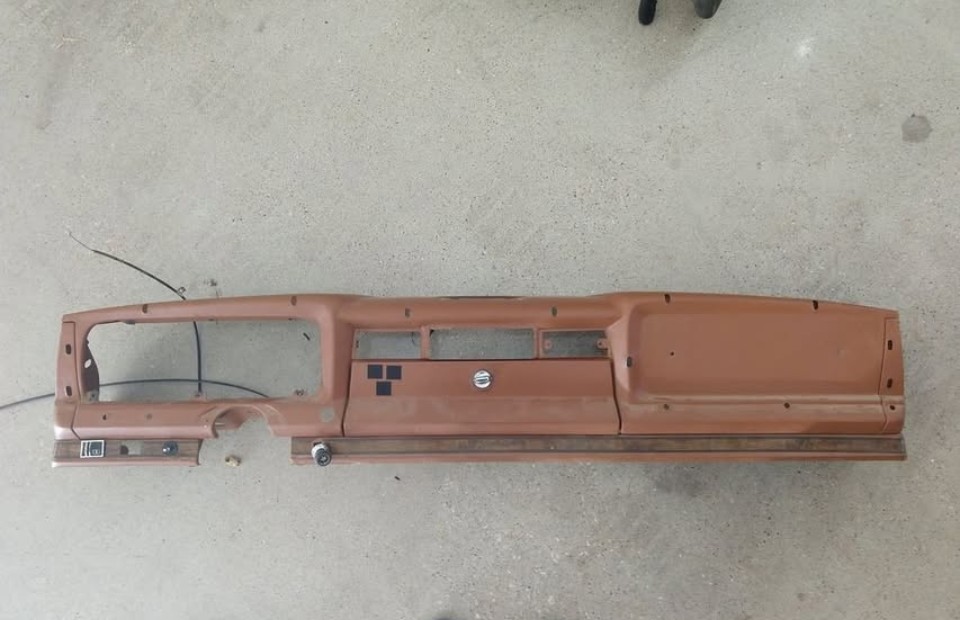 1984-Jeep-Grand-Wagoneer-Wide-Track-Project-16