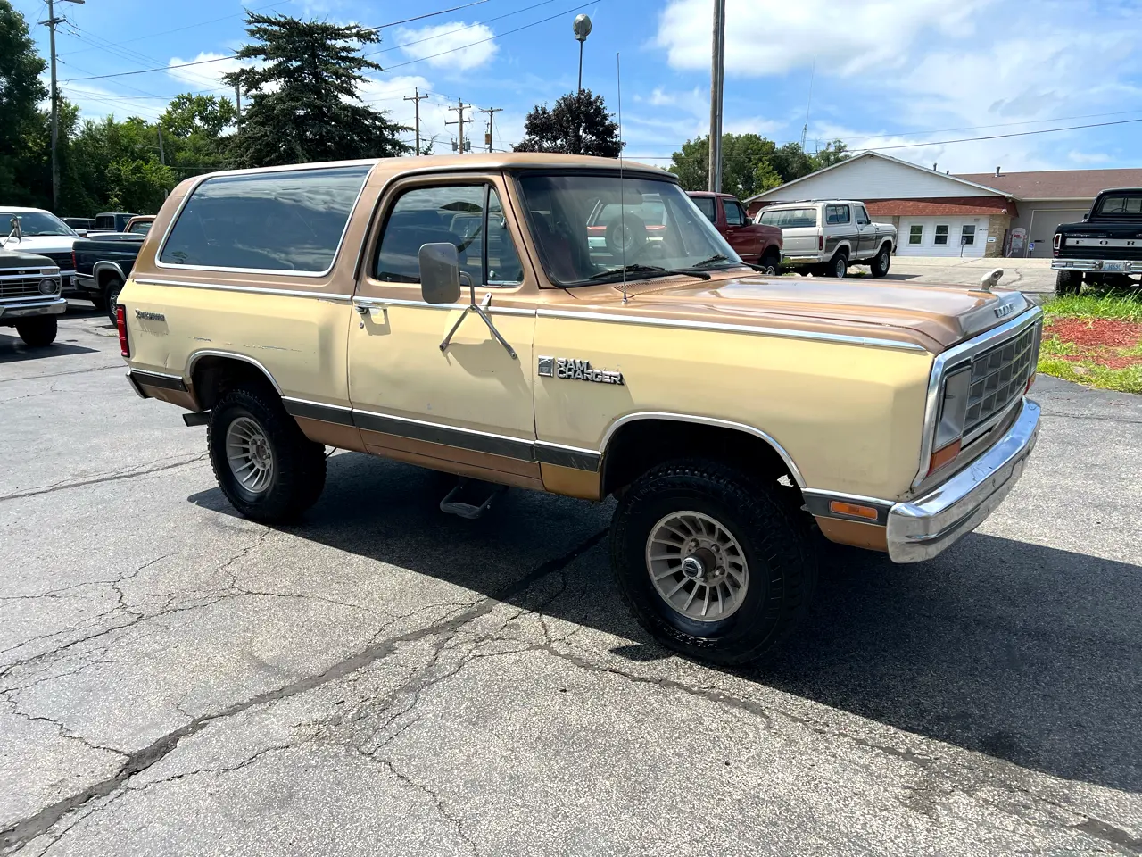1985-dodge-ramcharger-for-sale-03