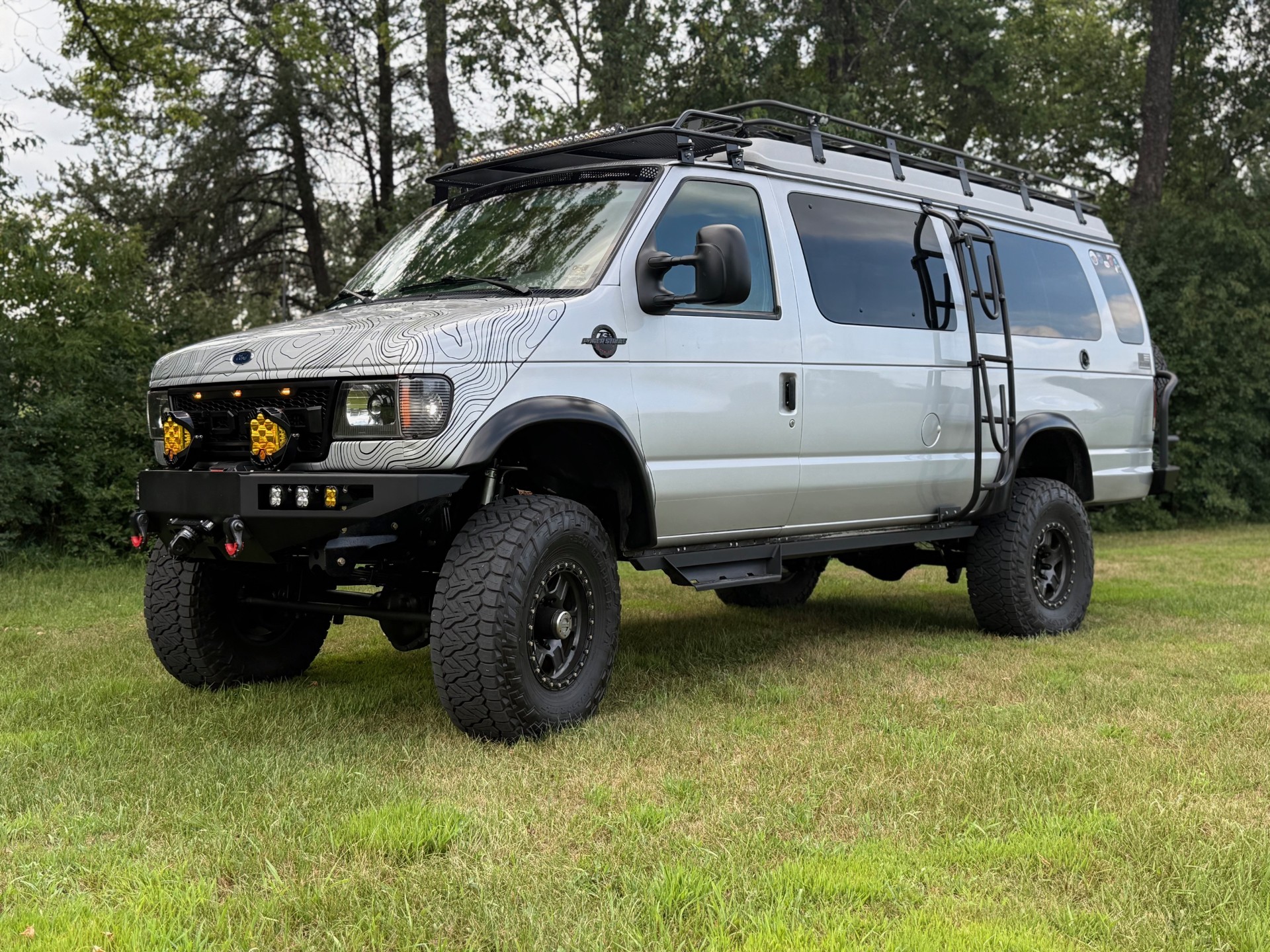 2002-ford-e-350-camper-build-for-sale-01