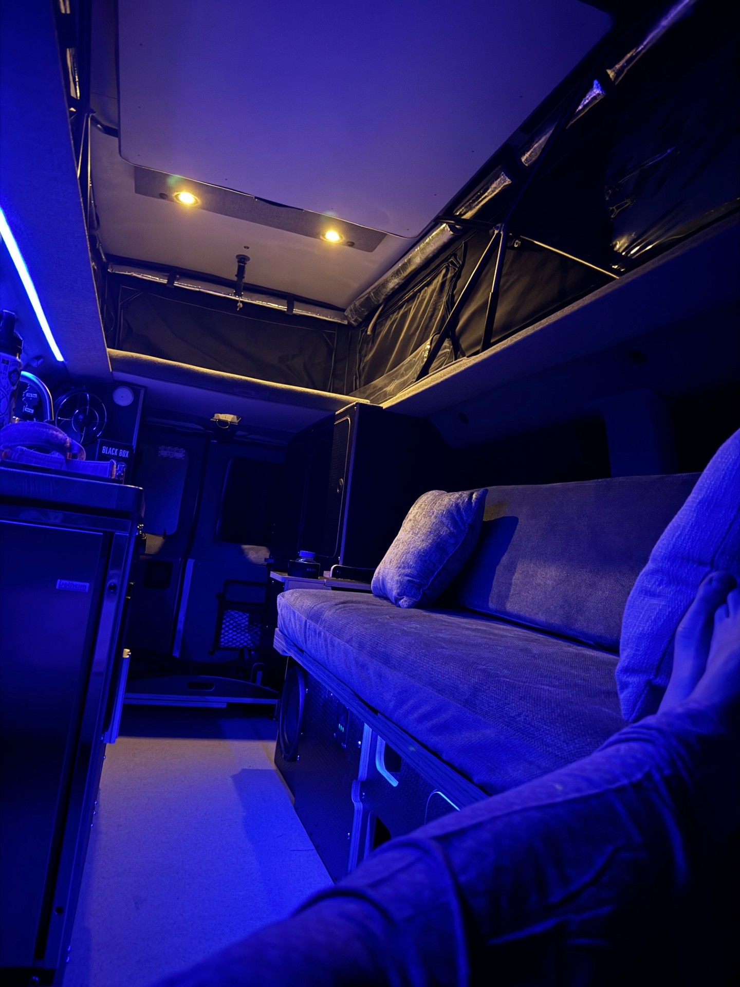 2002-ford-e-350-camper-build-for-sale-11