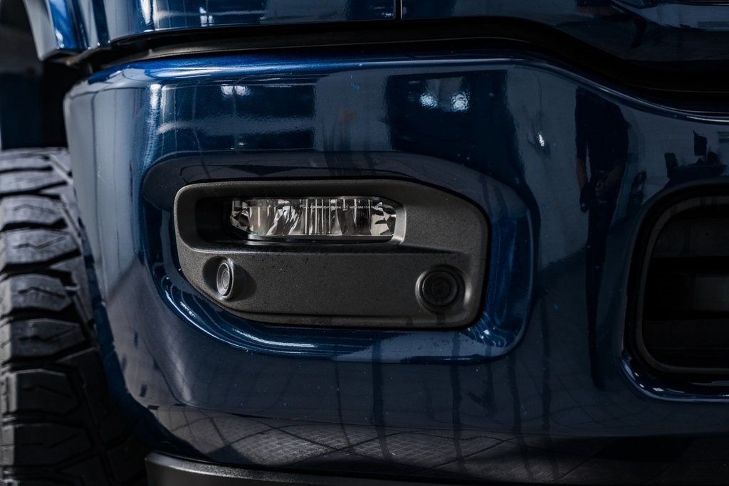 2021-ram-2500-laramie-night-edition (28)