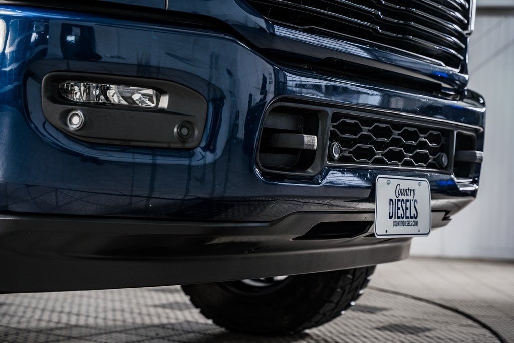 2021-ram-2500-laramie-night-edition (32)