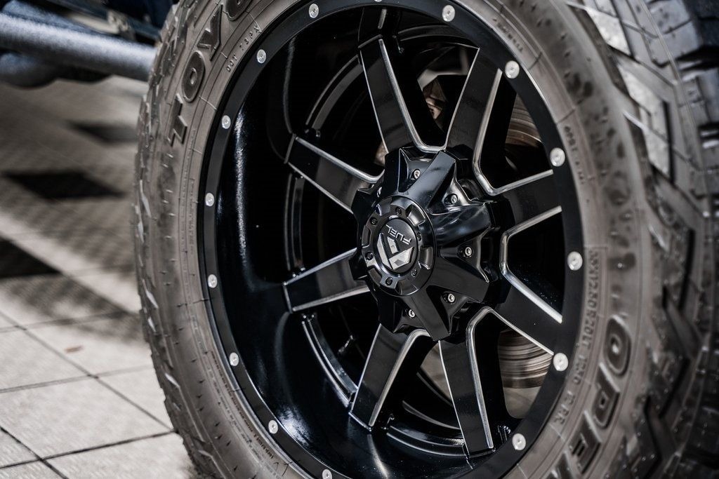 2021-ram-2500-laramie-night-edition (43)