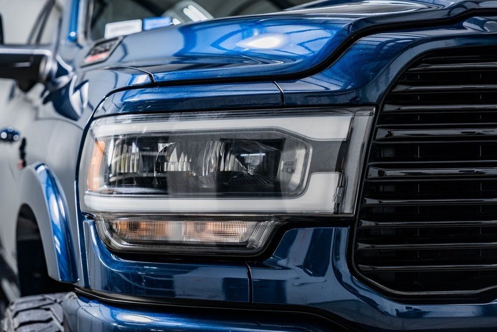 2021-ram-2500-laramie-night-edition (47)