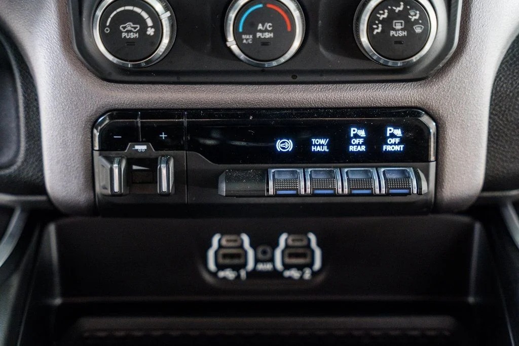 2023-ram-3500-big-horn-for-sale (8)