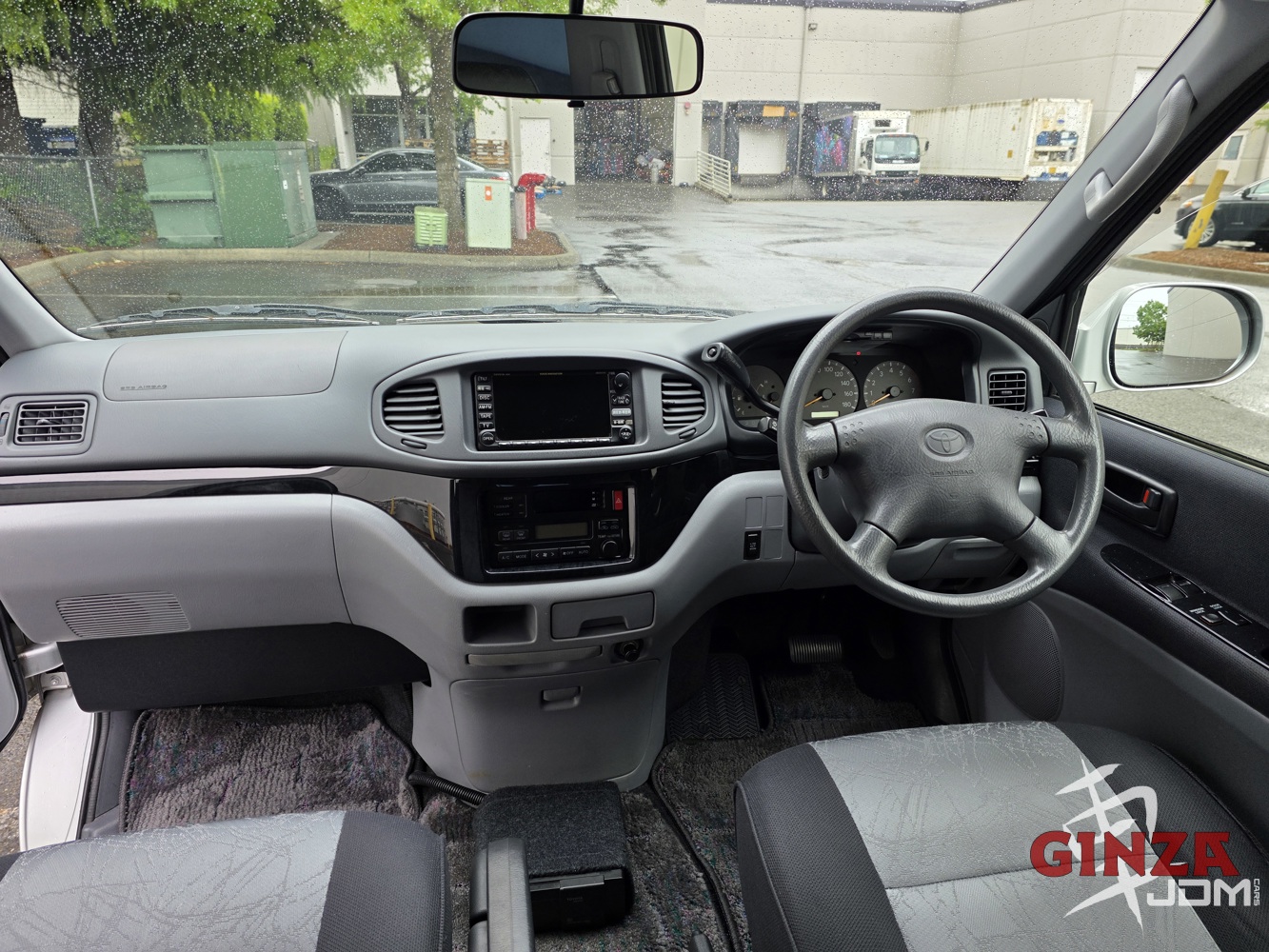 2000-toyota-hiace-touring-4wd-THw1Ne6h