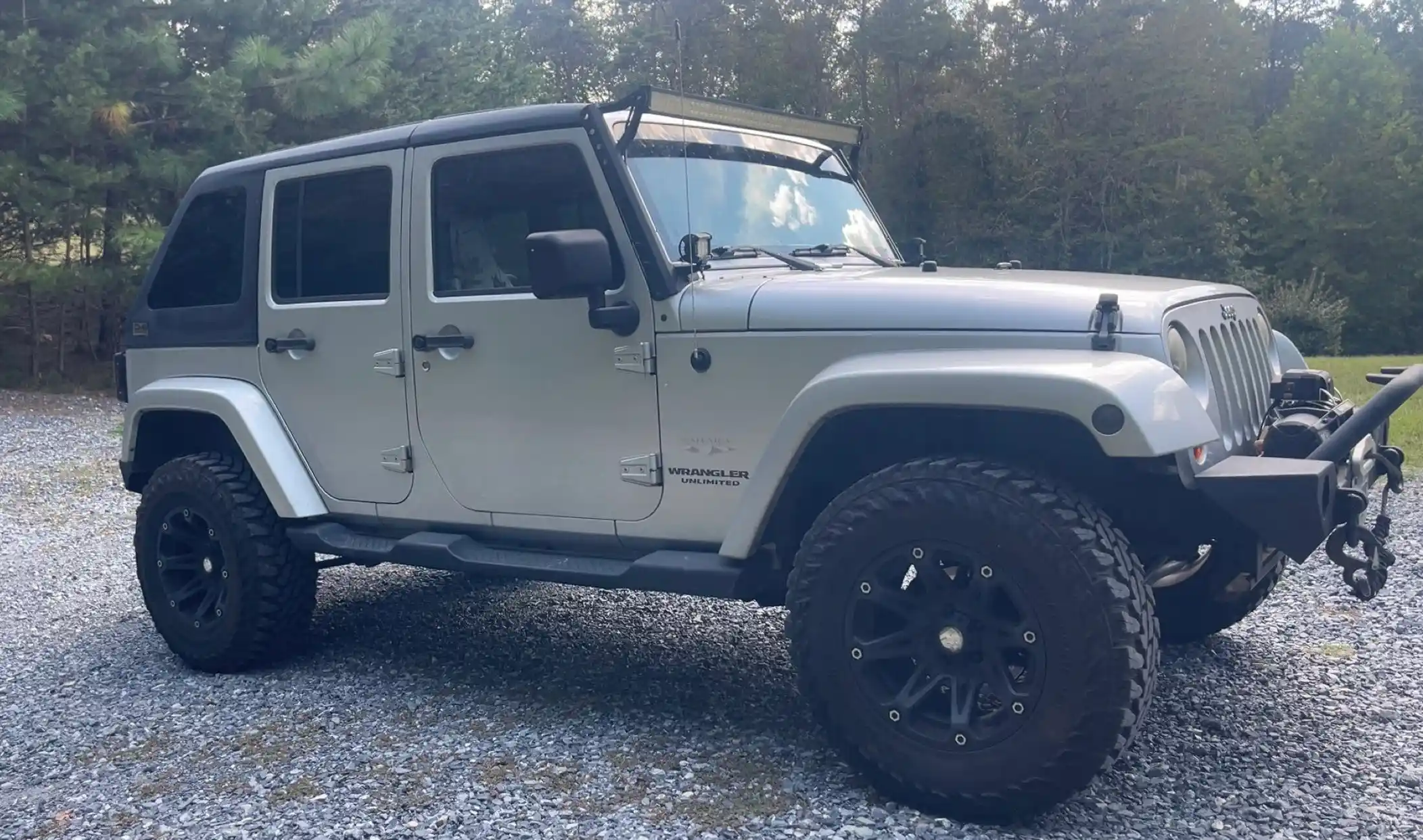 2008-jeep-wrangler-unlimited-sahara-for-sale-02