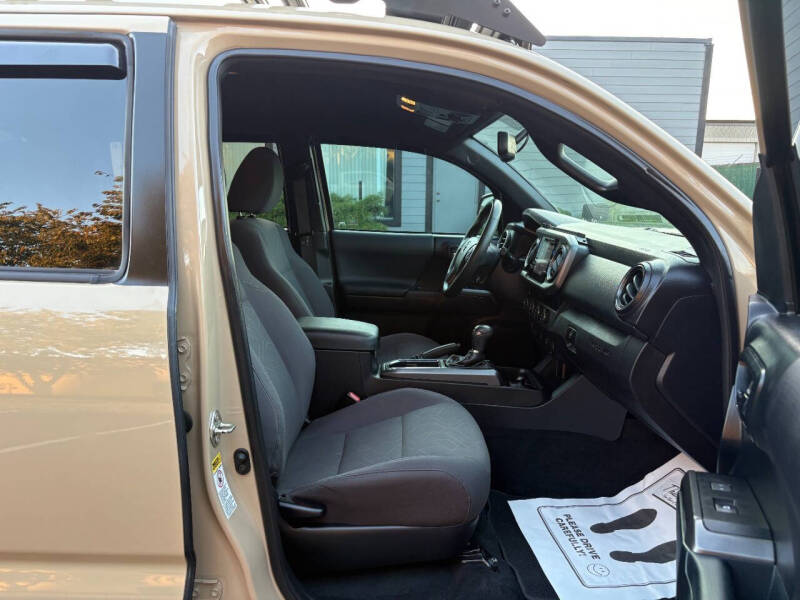 2016-toyota-tacoma-trd-off-road-4x4-4dr-double-cab-5-0-ft-sb-6a (18)