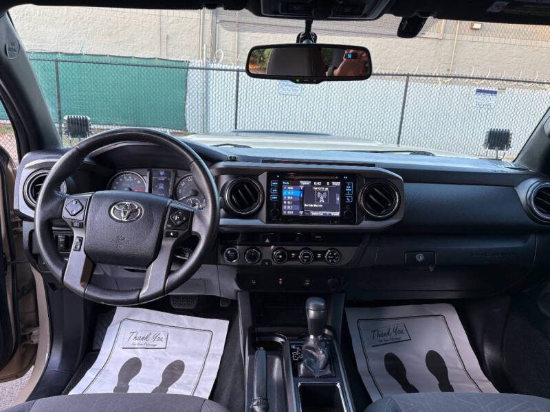 2016-toyota-tacoma-trd-off-road-4x4-4dr-double-cab-5-0-ft-sb-6a (22)