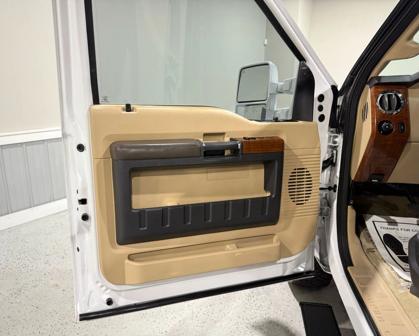 ford-f350-super-duty-crew-cab-for-sale-13