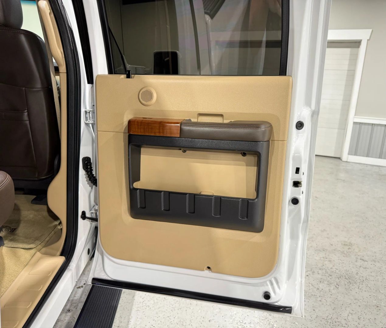 ford-f350-super-duty-crew-cab-for-sale-23