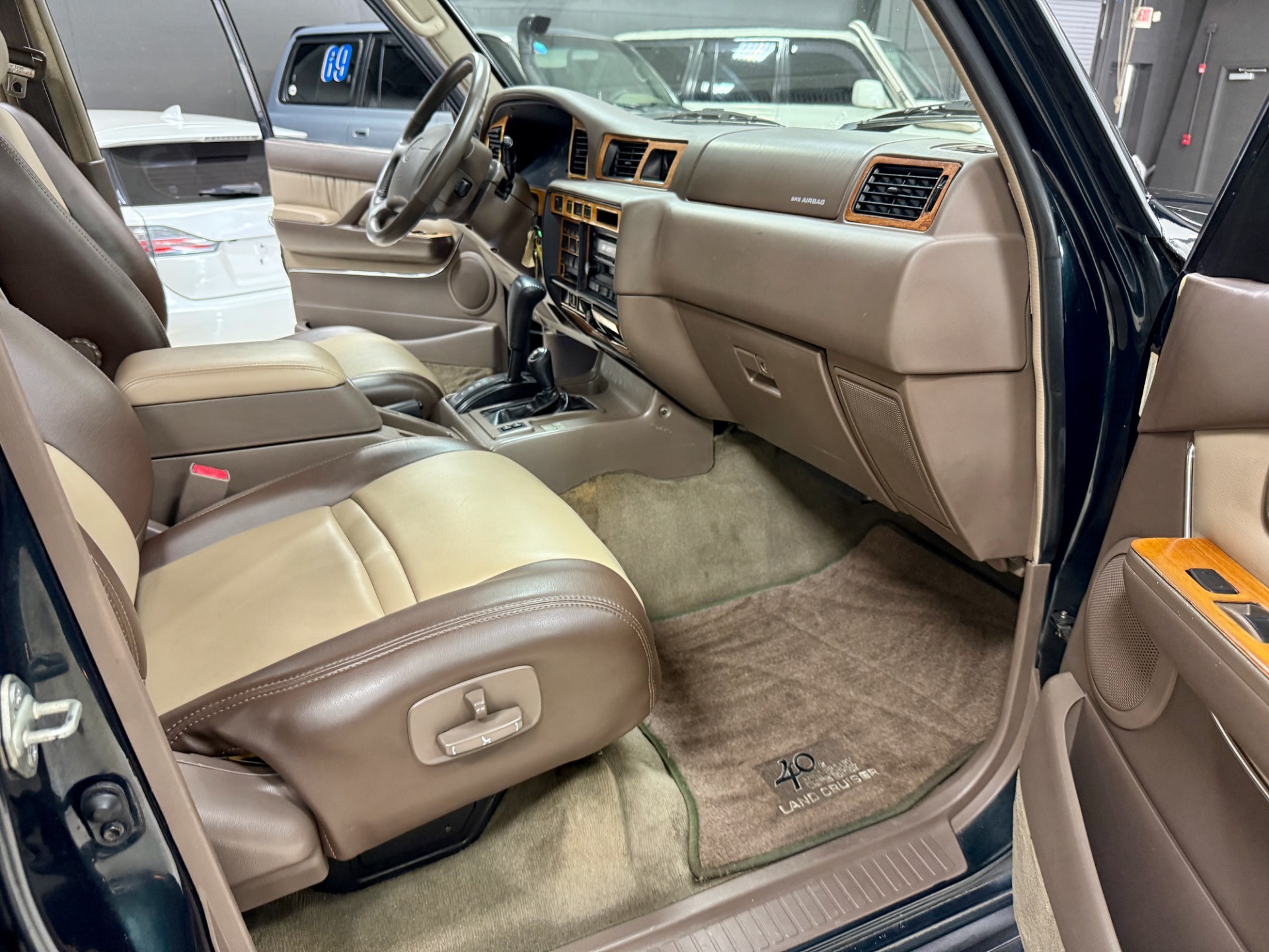 1997-toyota-land-cruiser-40th-anniversary (10)