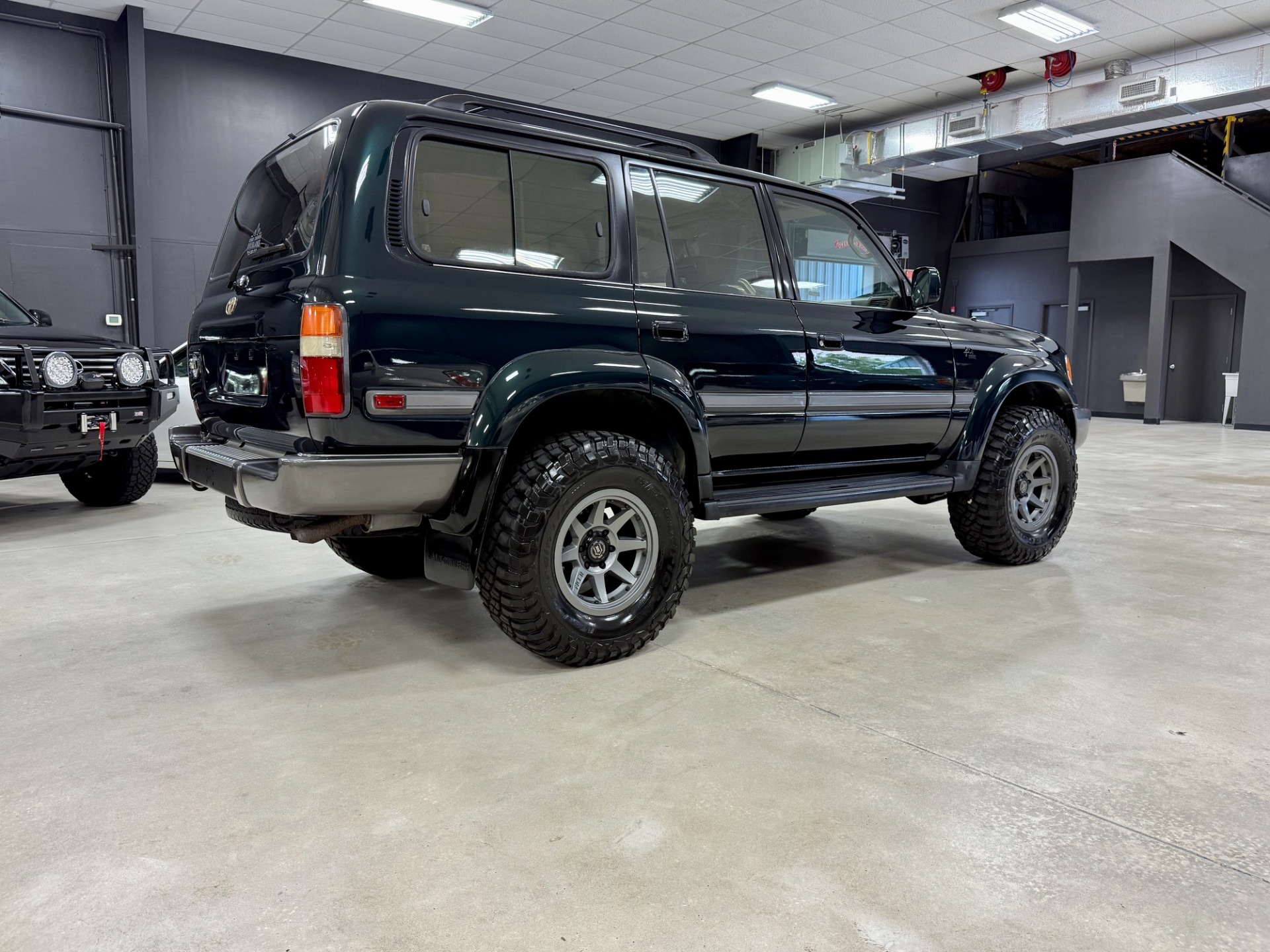 1997-toyota-land-cruiser-40th-anniversary (19)