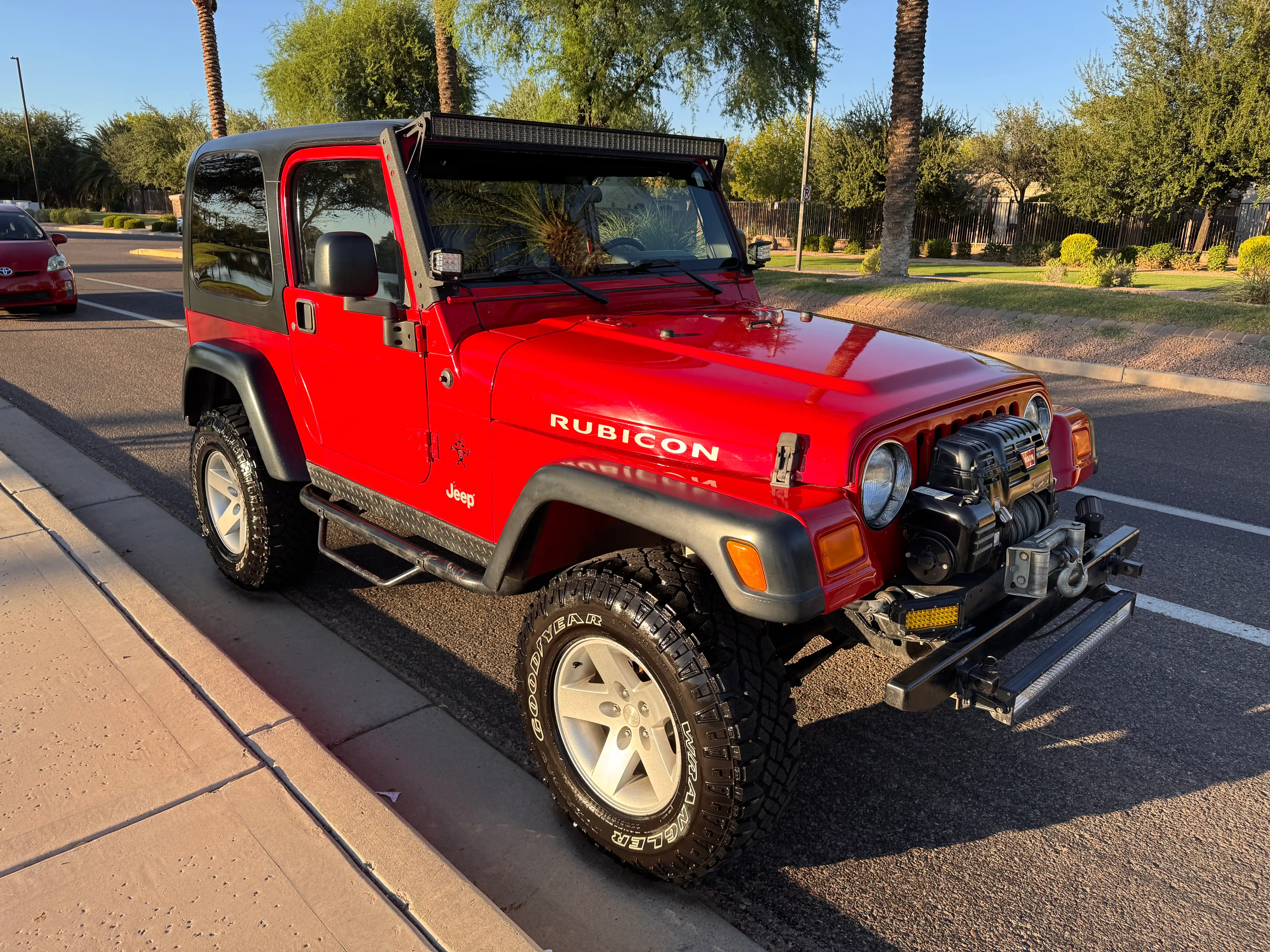 2005-jeep-wrangler-rubicon-red-for-sale-01