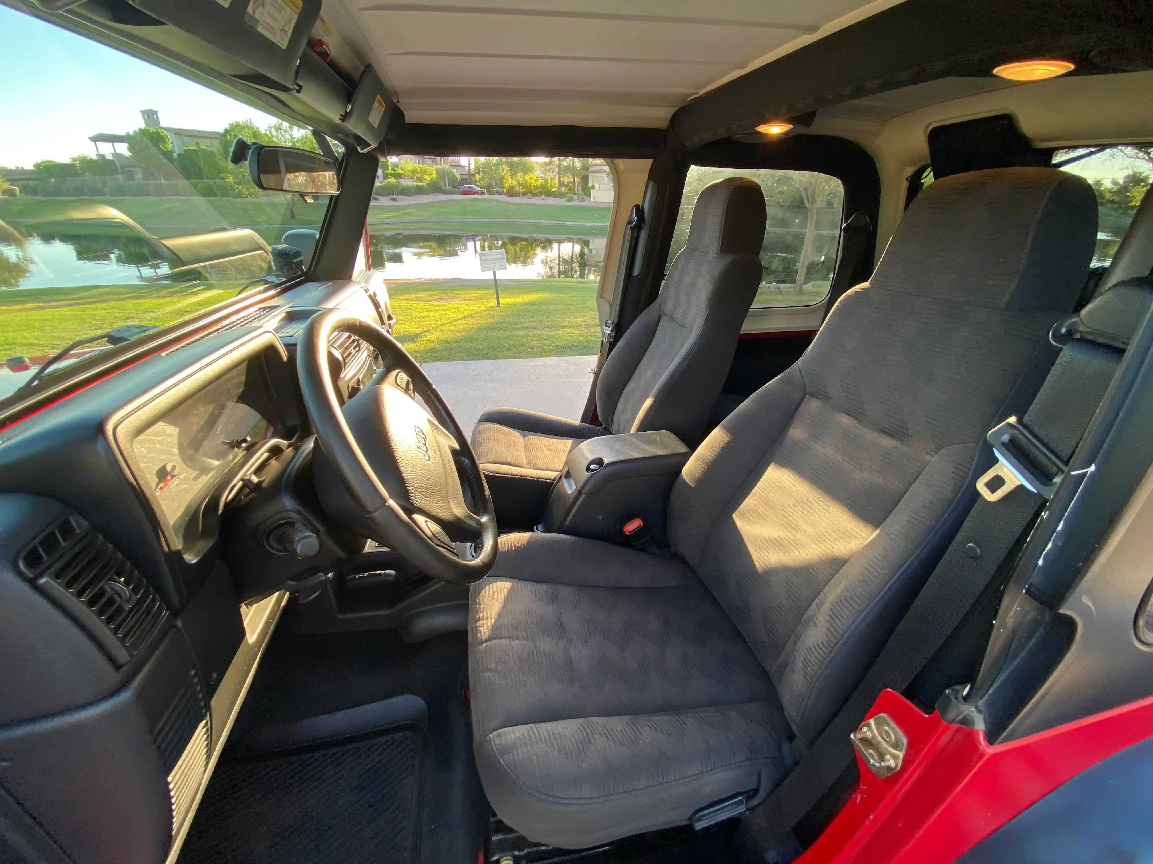 2005-jeep-wrangler-rubicon-red-for-sale-05