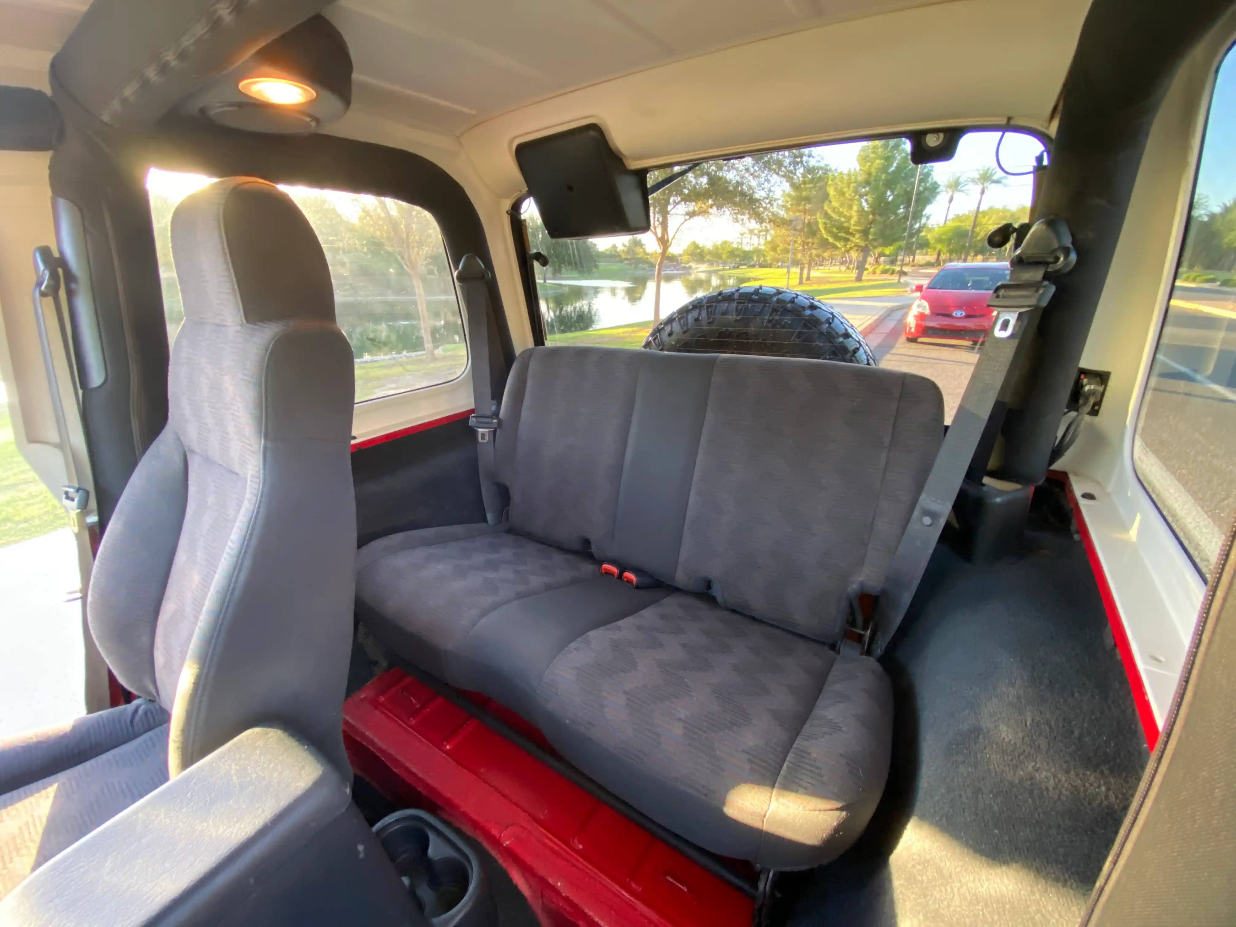 2005-jeep-wrangler-rubicon-red-for-sale-06