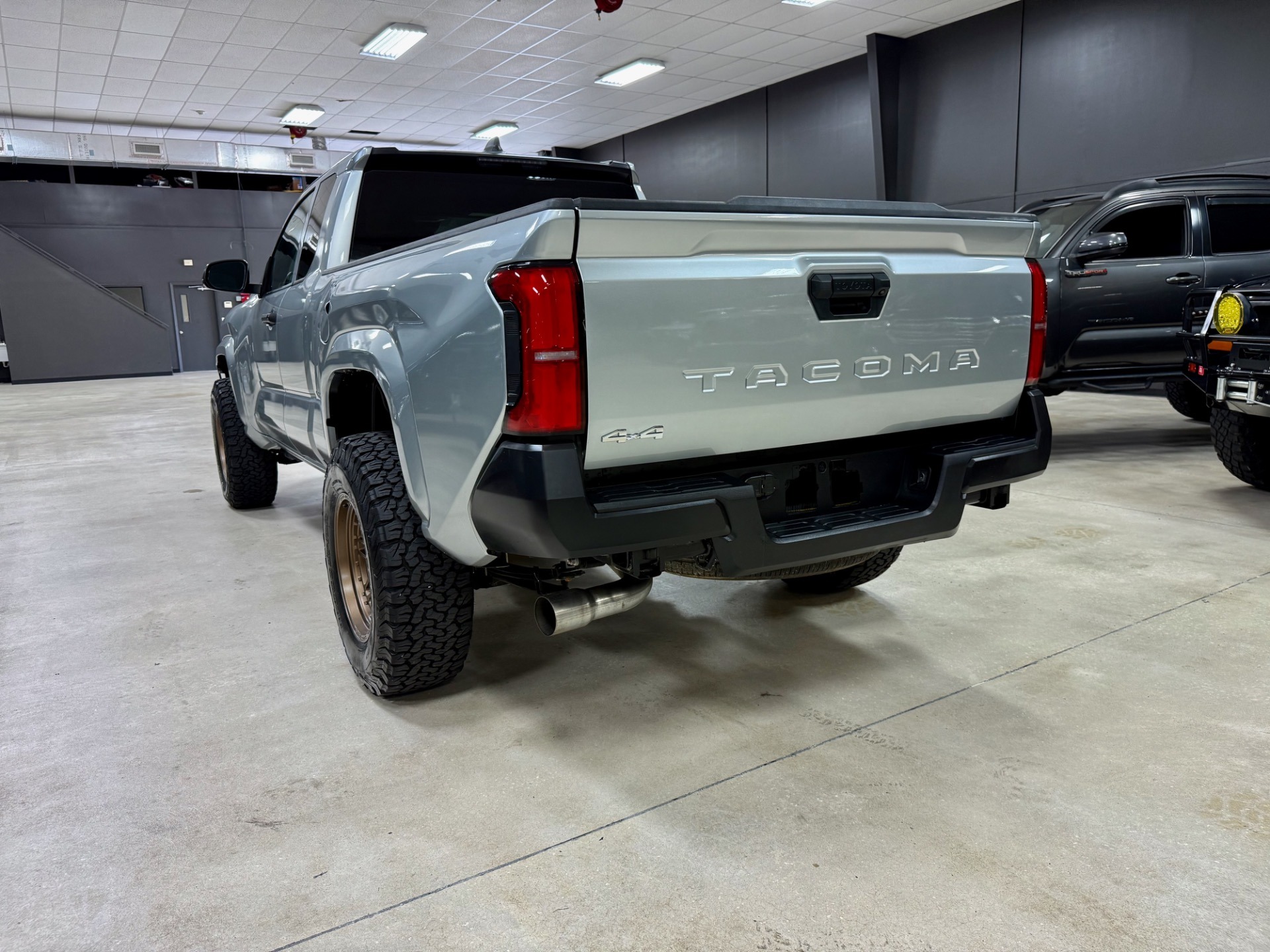 2025-toyota-tacoma-4x4-for-sale (13)